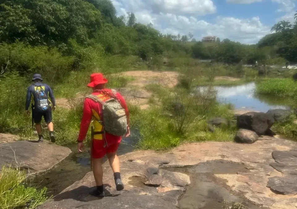 Corpo é encontrado no rio Alcobaça após desaparecimento de adolescente