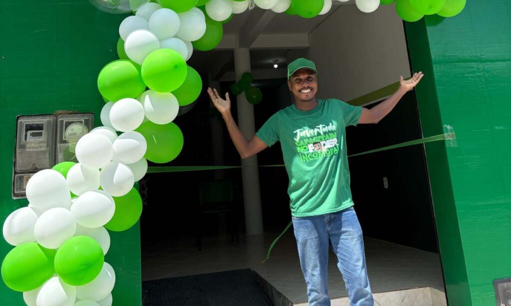 Vereador Rodrigo Barros inaugura gabinete no distrito de Acupe, em Santo Amaro 2 capa reportagem 9