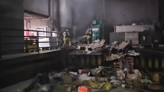 Incêndio atinge supermercado no Corredor da Vitória, em Salvador