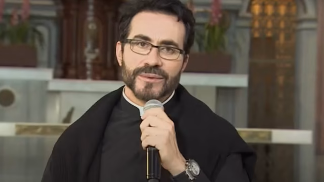 Padre Fábio de Melo desabafa sobre ódio nas redes: “Estou a um passo de desistir”