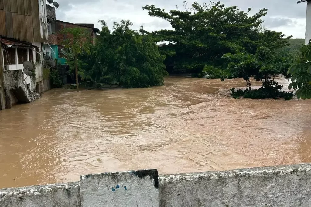 enchente em santo amaro