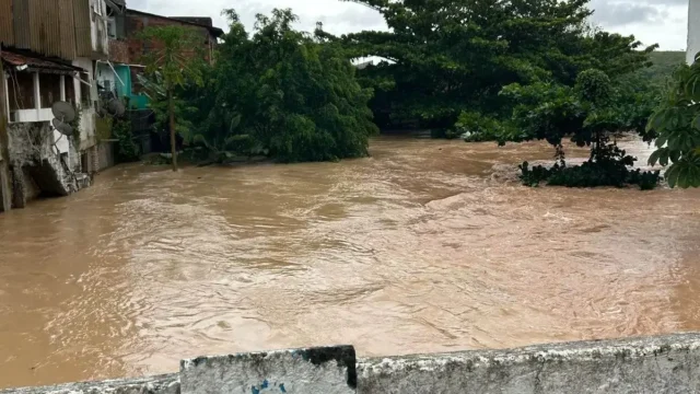 enchente em santo amaro