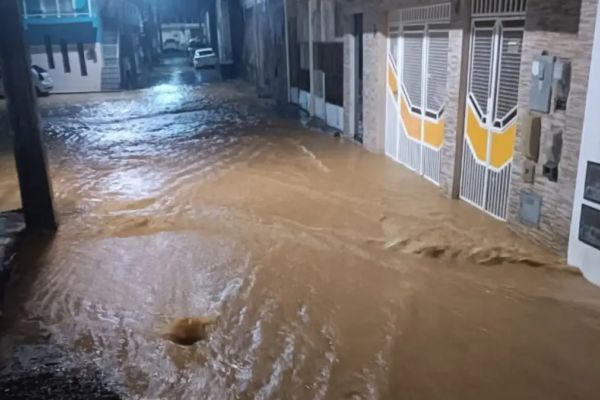 nazaré alagamento
