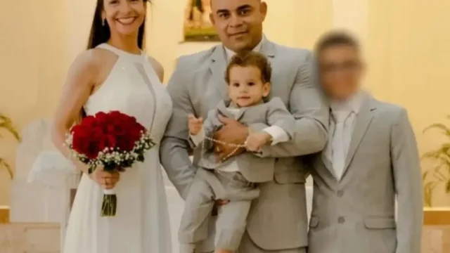 adolescente mata os pais namoro virtual