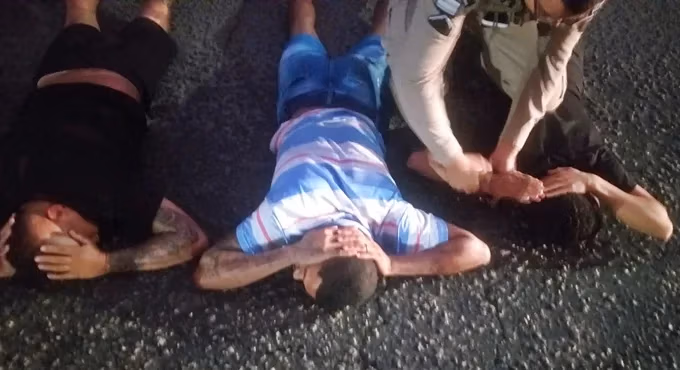 Trio preso após arrastão