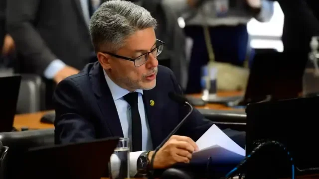 Senador Alessandro Vieira