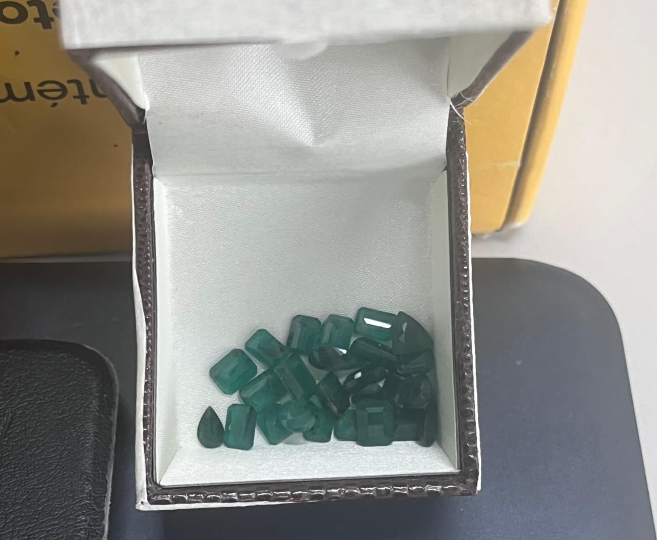 esmeraldas em salvador