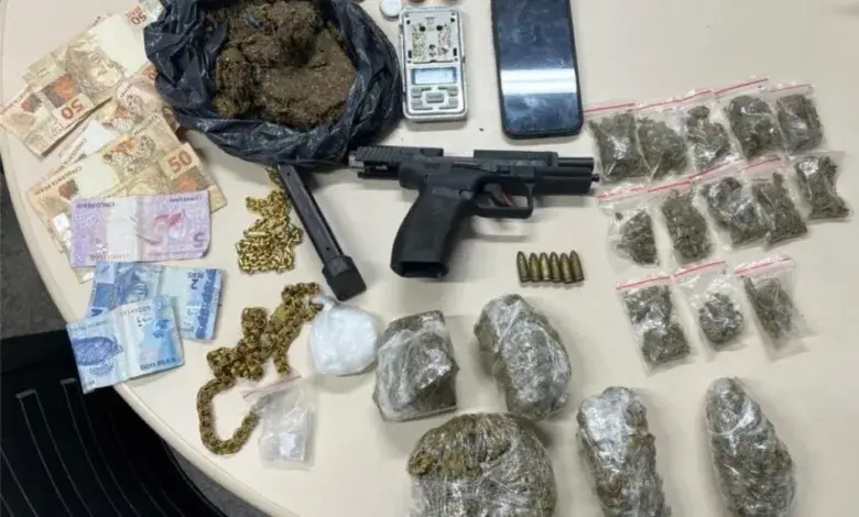 apreensão arma e drogas