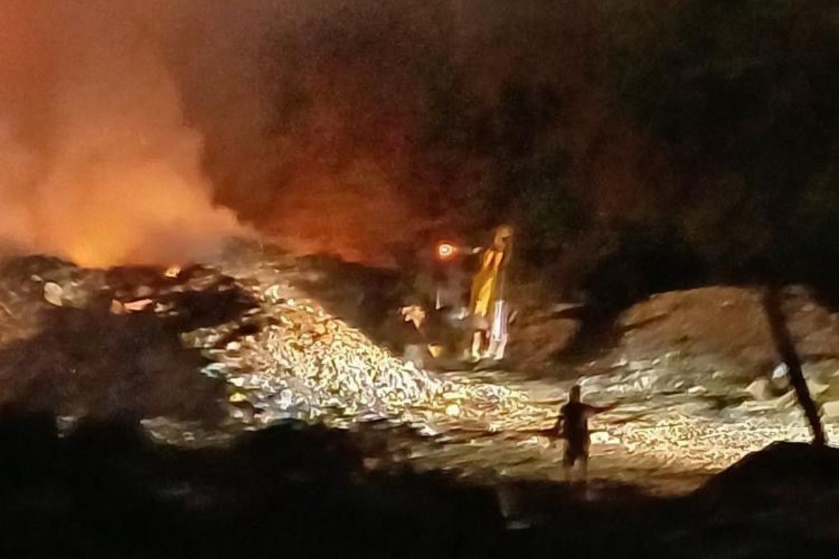 queima de lixo em Saubara