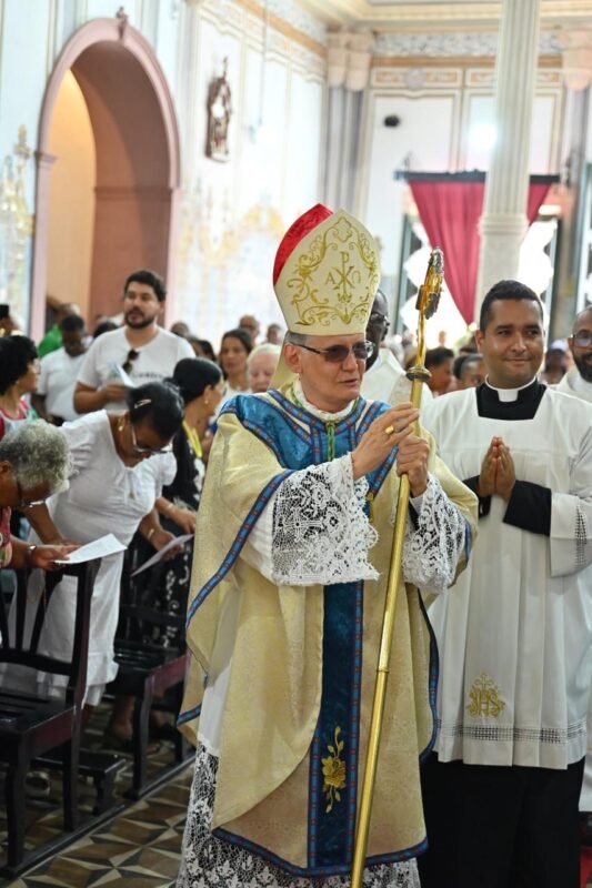 Dom Antônio Tourinho Neto bispo