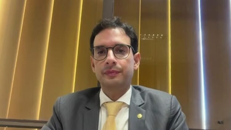 Câmara discute transição de quatro anos para fim da escala 6x1