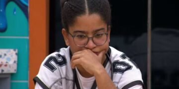 Milena, BBB 26, pensativa