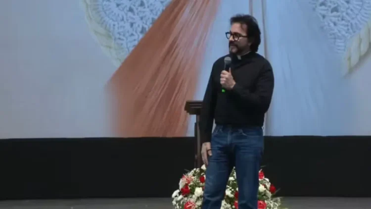 "Ser conhecido é um inferno": Padre Fábio de Melo faz desabafo sobre fama 1 Padre Fábio de Melo contou que está recalculando rota