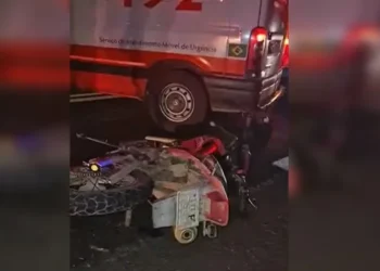 moto envolvida em acidente na BR-324