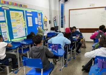 meio do site oficial da olimpíada , utilizando o código MEC/Inep para criar uma