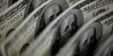 maior apetite global por risco, apesar das tensões no Oriente Médio. A moeda nor