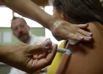Salvador amplia rede de imunização com novo centro de vacinação em shopping