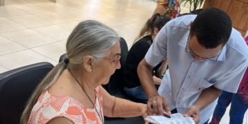 telefone. Ao todo, 59 municípios baianos serão contemplados pela iniciativa, inc