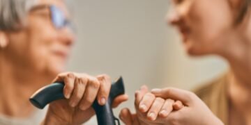 te familiar, enfrentamento da violência, cuidado domiciliar, síndromes geriátric