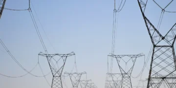 torres de transmissão de energia