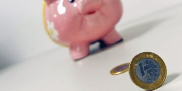 dia, inclusive aos fins de semana e feriados. Notícias relacionadas: Tesouro Nac