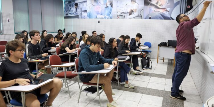 Desenrola Fies abre renegociação de dívidas com descontos de até 99% 1 Agência Brasil