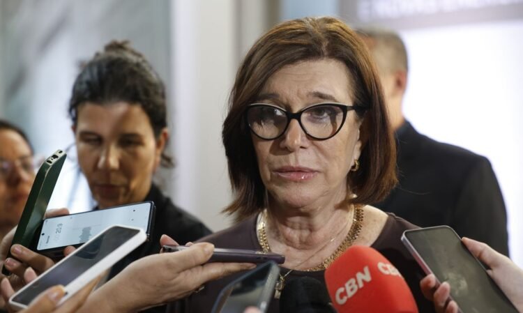 causa da guerra no Oriente Médio. Segundo a presidente da estatal, Magda Chambri