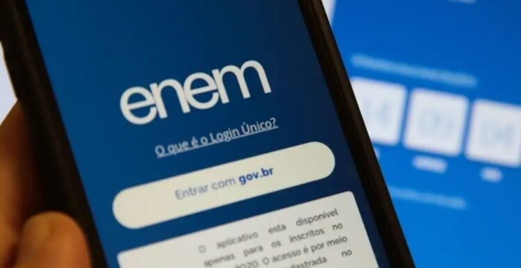 tela do celular com a página do enem aberta
