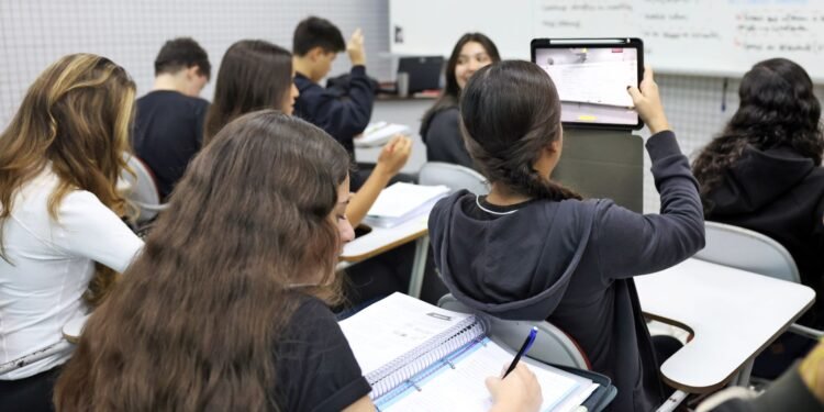 Fies: programa Desenrola inicia renegociação de débitos com descontos de até 99% 1 Agência Brasil