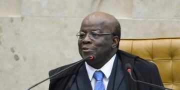 Joaquim Barbosa ingressa no Democracia Cristã e articula candidatura presidencial