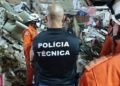 volta das 20h15. Os três trabalhadores que atuavam no prédio não resistiram. As