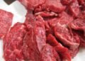 Carne bovina brasileira retoma exportações para a China após fim de suspensão 3 Portas fechadas: União Europeia suspende importação de carne do Brasil imagem