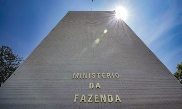 Corte de R$ 22,1 bi no Orçamento de 2026 visa ajustar contas às regras do arcabouço fiscal 1 © Rafa Neddermeyer/Agência Brasil