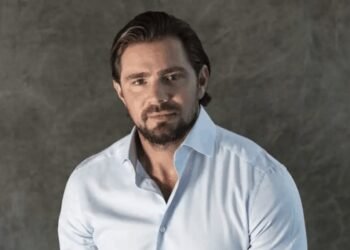 Vorcaro ao senador Flávio Bolsonaro. Os recursos teriam como destino o financiam
