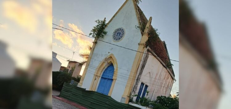 Risco de desabamento: MP da Bahia aciona Justiça por medidas urgentes em capela de Itaparica 1 Risco de desabamento: MP da Bahia aciona Justiça por medidas urgentes em capela de Itaparica