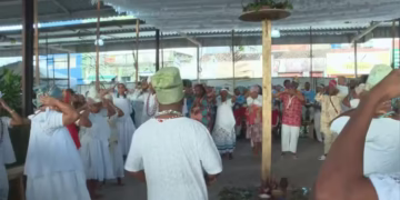 Homenagens do maior candomblé a céu aberto do mundo são iniciadas na Bahia