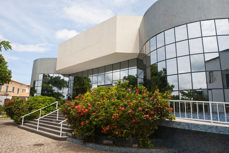 Fachada do Teatro Dona Canô
