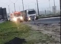 Carreta atropela motociclista na BR-324 em Feira de Santana