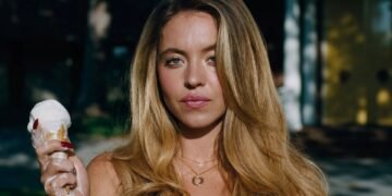 Sydney Sweeney insistiu para aparecer nua em Euphoria, revela criador da série