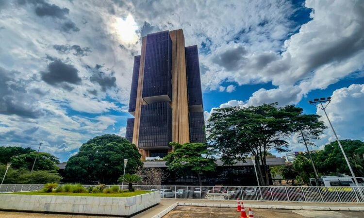 Economistas alertam que PEC no Senado favorece cooptação do Banco Central 1 © Rafa Neddermeyer/Agência Brasil