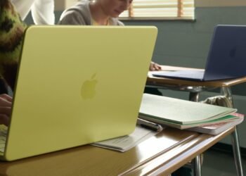 Apple aumenta preços no Brasil: MacBook mais barato passa para quase R$ 10 mil
