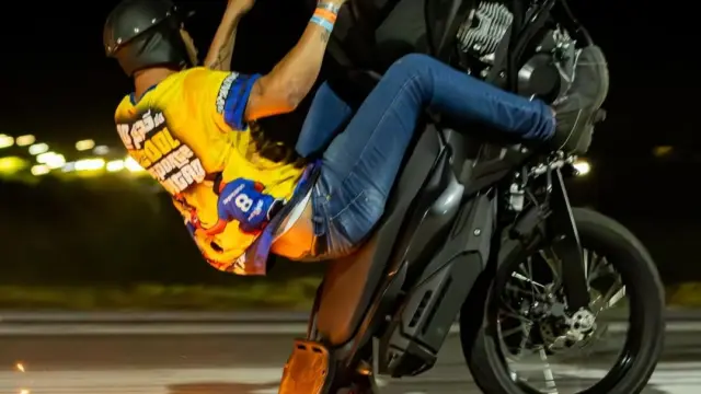 motociclista em Prática do Grau Santo Antônio de Jesus