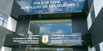 Fachada do Complexo de Delegacias da Polícia Civil em Feira de Santana
