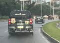 carros da Polícia Civil da Bahia durante operação em Salvador
