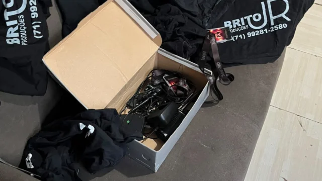 Apreensão de materiais ligados a empresa investigada na venda de shows para prefeituras baianas