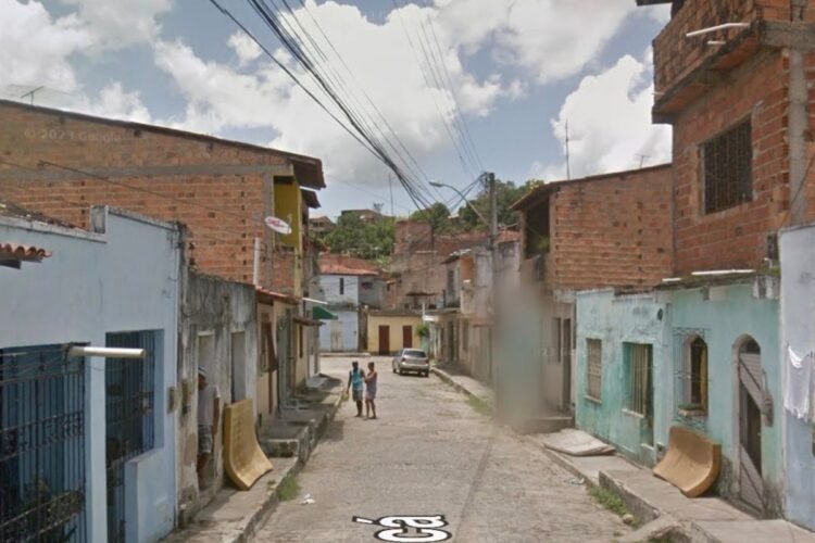 Jovem é assassinado a tiros no bairro Trapiche de Baixo em Santo Amaro da Purificação 1 Av Maricá em Santo Amaro