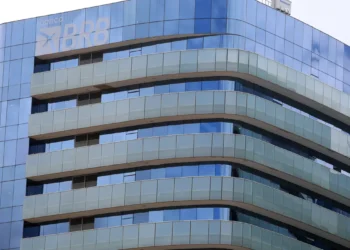 BRB em crise: Presidente do Banco Central se reúne com diretoria em meio a resgate bilionário travado