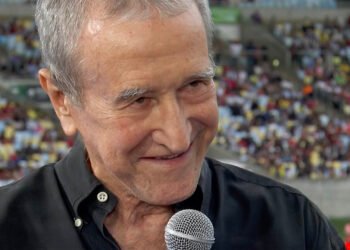 Carlos Alberto Parreira: ex-técnico da seleção deixa UTI com melhora clínica