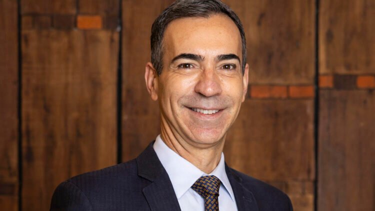 César Tralli investe R$ 20 milhões em imóveis de luxo na orla de Ipanema
