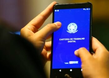 Desemprego cai para 5,4% e atinge marca histórica no segundo trimestre